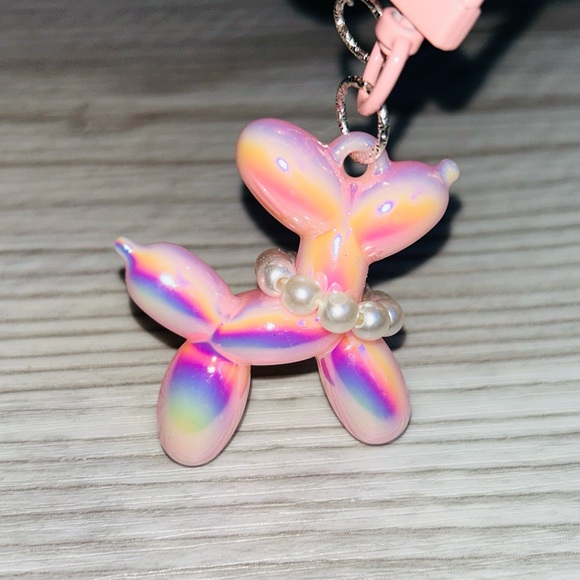 🌈 Rainbow Heart Crystal Balloon Dog Keychain Charm NWT - Picture 9 of 9